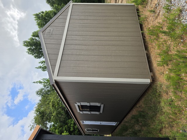 Side Utility - 12x36