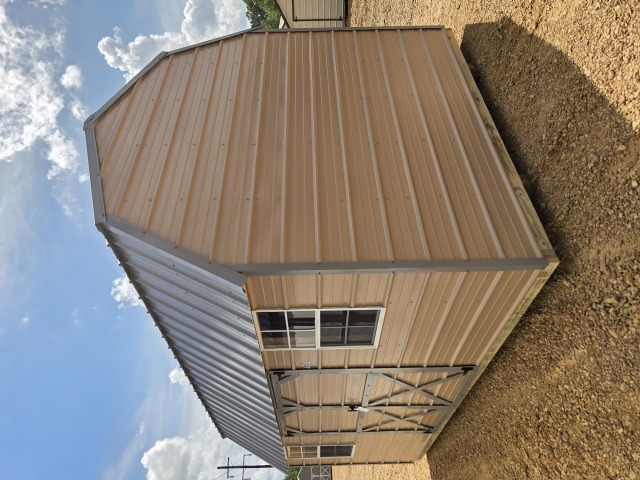 Side Lofted Barn - 10x16