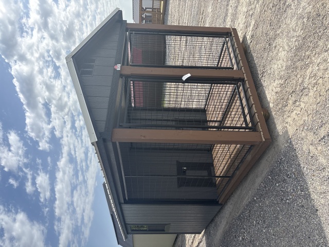 Dog Kennel - 8x16