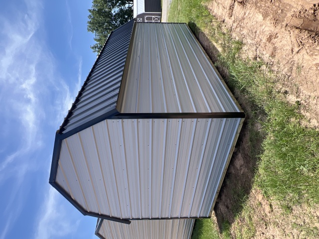 Lofted Barn - 10x20