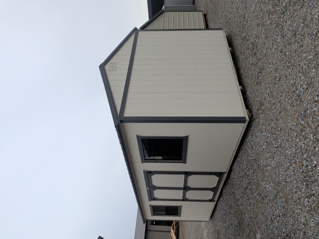 Side Utility - 12x20