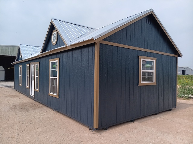 Side Utility - 16x44