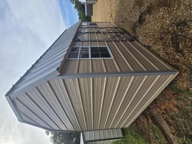 Side Lofted Barn - 10x16