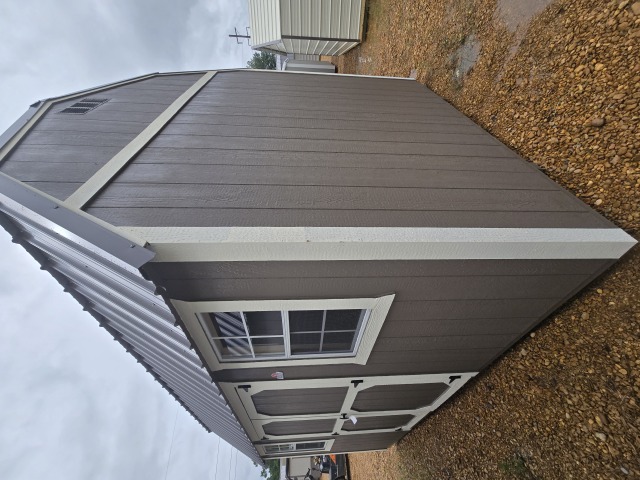 Side Lofted Barn - 10x16