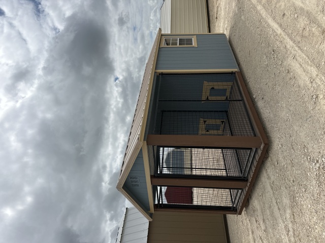 Dog Kennel - 8x16