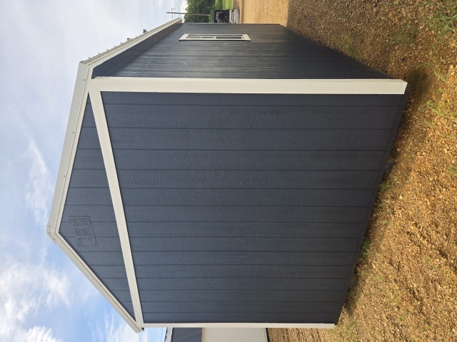 Utility Xtra Height - 10x20