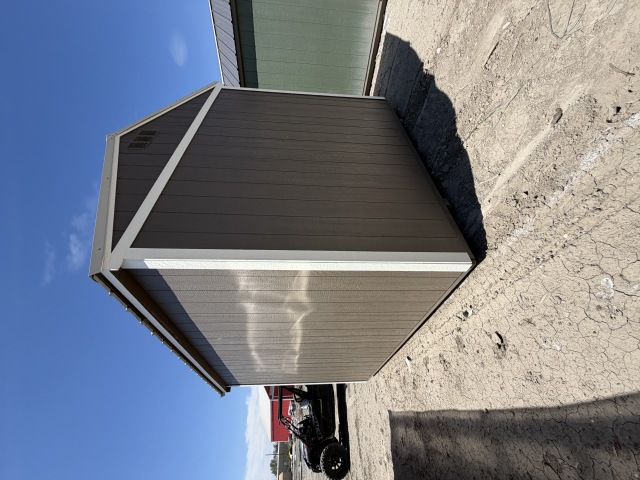 Utility Xtra Height - 10x12