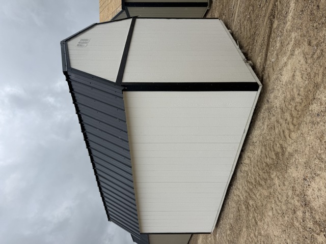 Side Lofted Barn - 10x16