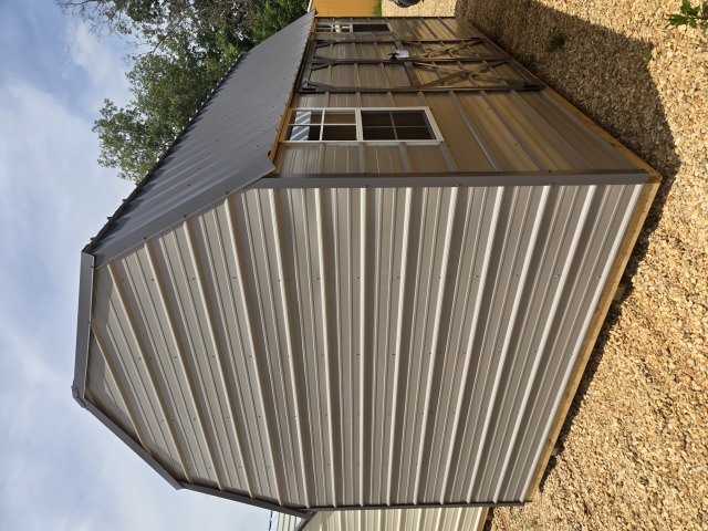 Side Lofted Barn - 10x16