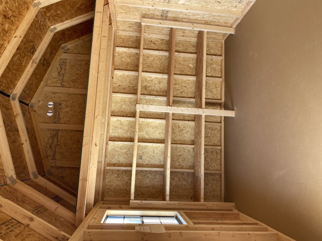 Side Lofted Barn - 10x20
