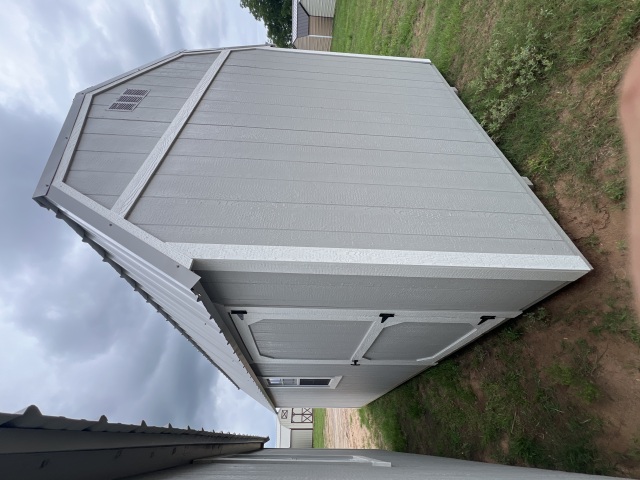 Lofted Barn - 10x20