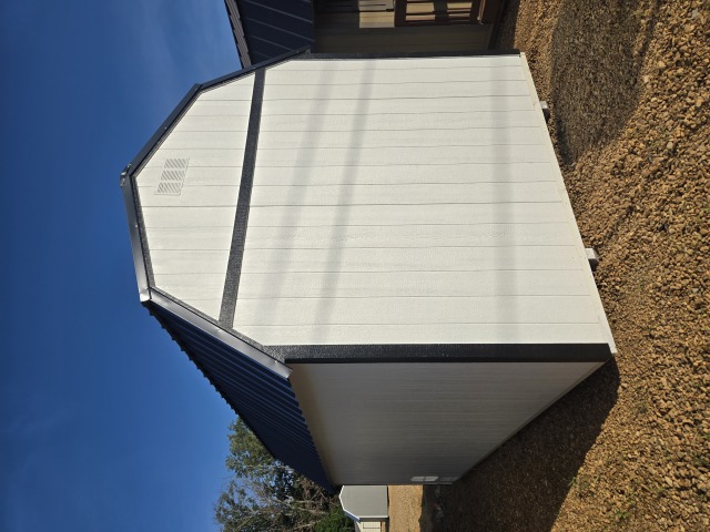 Side Lofted Barn - 10x20