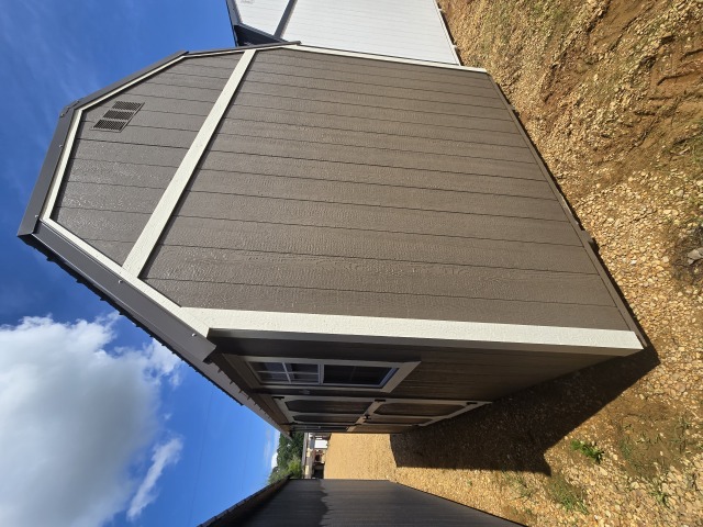 Side Lofted Barn - 10x16