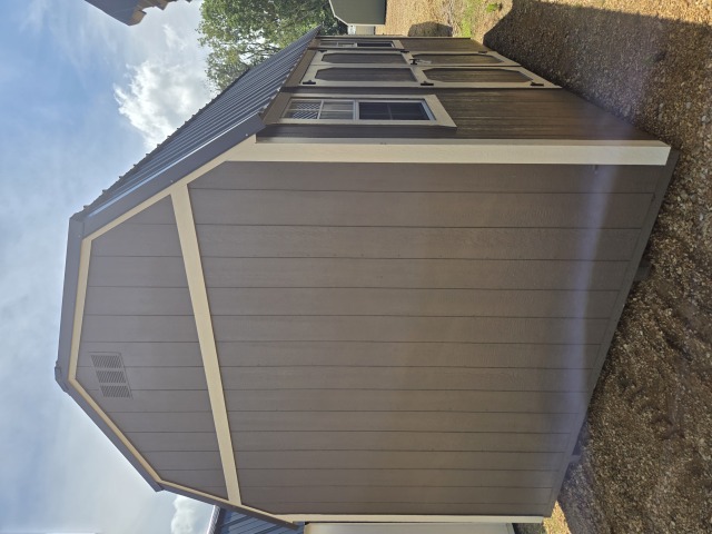 Side Lofted Barn - 10x16
