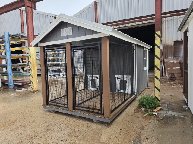 Dog Kennel - 8x16