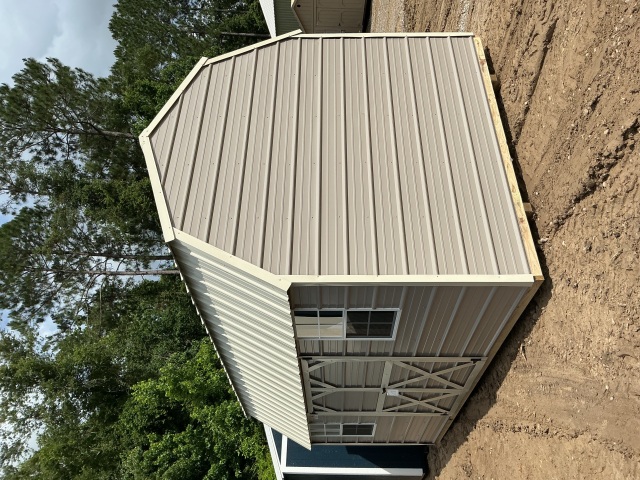 Side Lofted Barn - 10x16