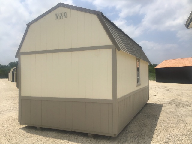 Lofted Barn - 10x20