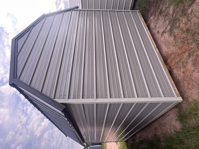 Side Lofted Barn - 10x16