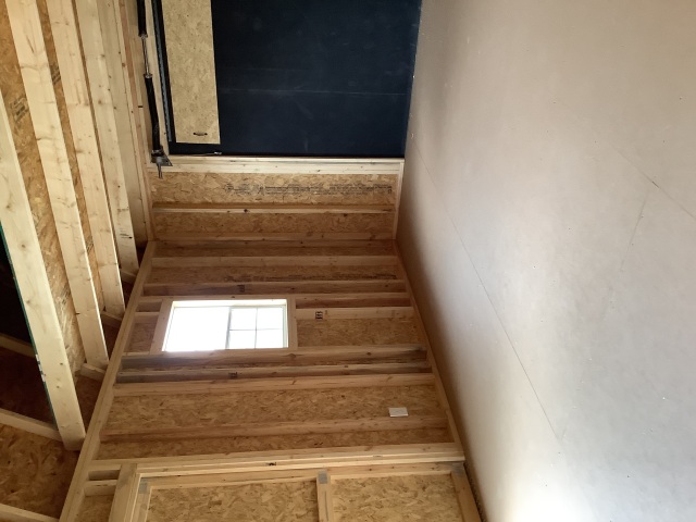 Side Lofted Barn - 12x24