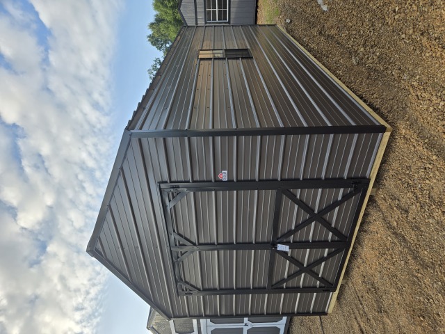 Utility Xtra Height - 10x20