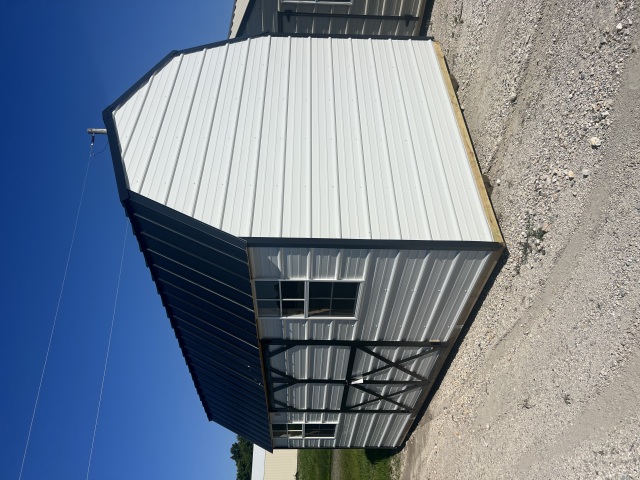 Side Lofted Barn - 10x16