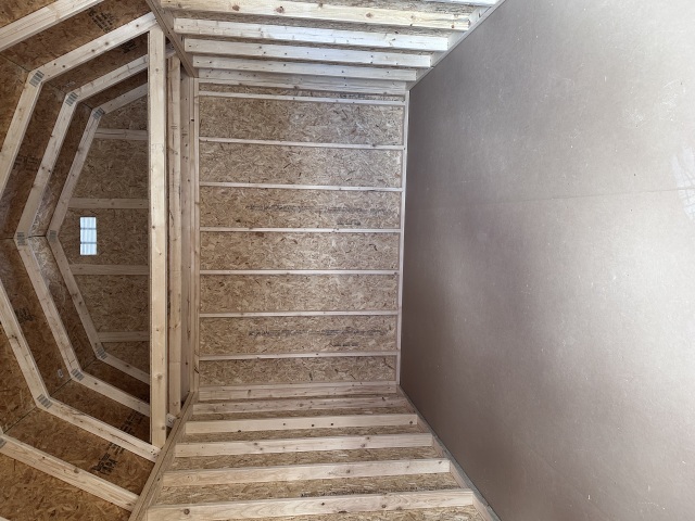 Lofted Barn - 10x16