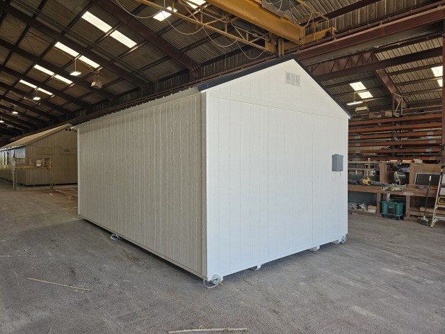 Side Utility - 12x20