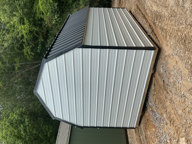 Side Lofted Barn - 10x16