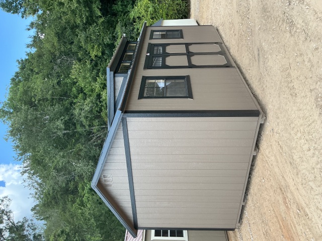 Dog Kennel - 8x16