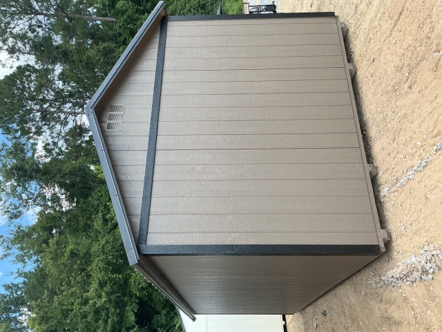 Dog Kennel - 8x16