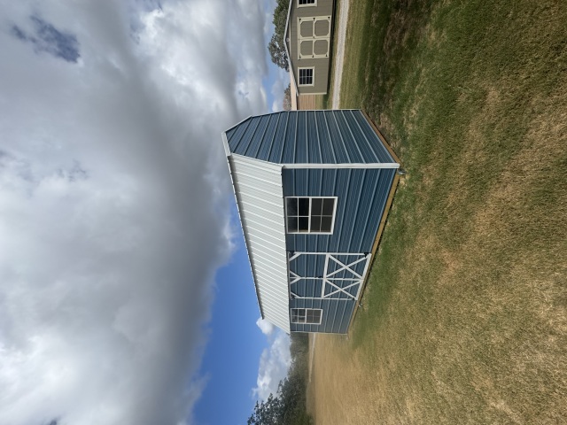 Side Lofted Barn - 10x20