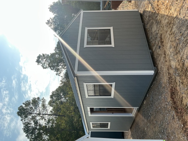 Side Utility - 12x20