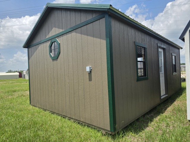 Side Utility - 14x24