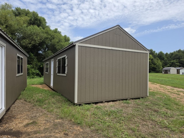 Side Utility - 14x36