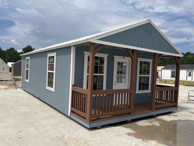 Cabin - 16x32