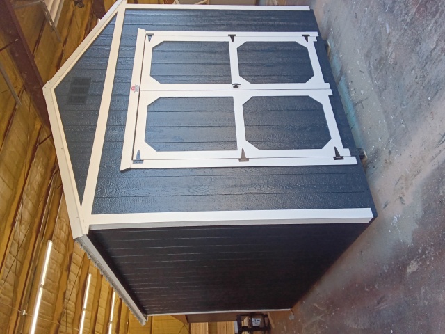 Utility Xtra Height - 10x12