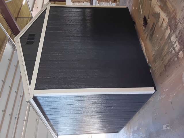Utility Xtra Height - 10x12