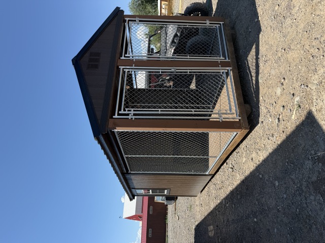 Dog Kennel - 8x16