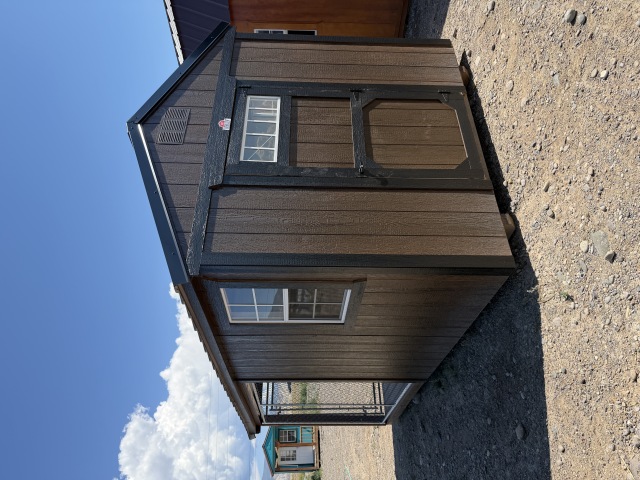 Dog Kennel - 8x16