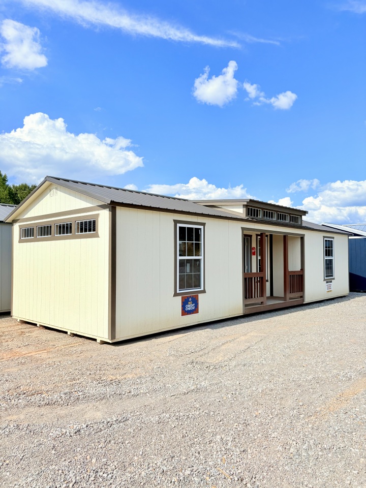 Side Cabin - 14x40
