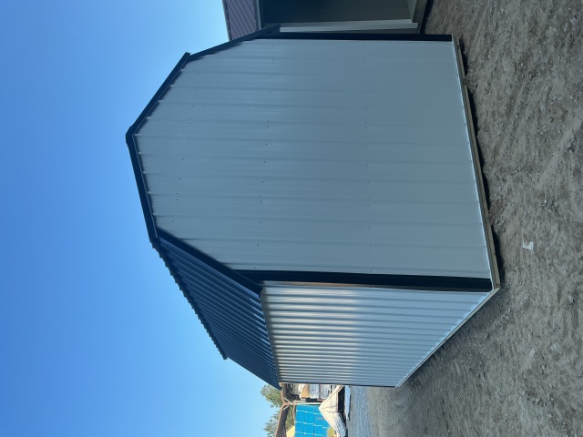 Side Lofted Barn - 10x16