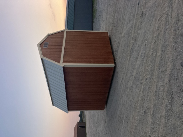 Side Lofted Barn - 8x12