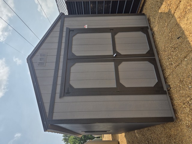 Utility Xtra Height - 10x20