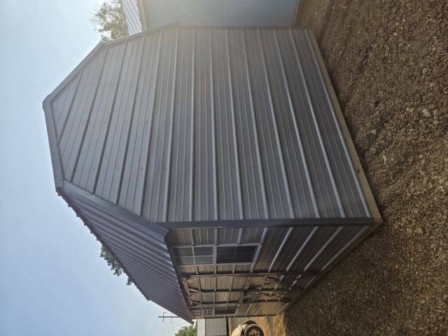 Side Lofted Barn - 10x16