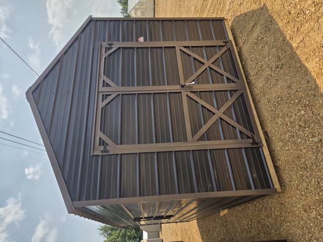 Utility Xtra Height - 10x20
