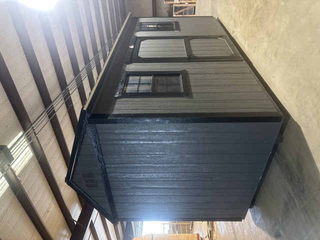 Side Utility - 8x16