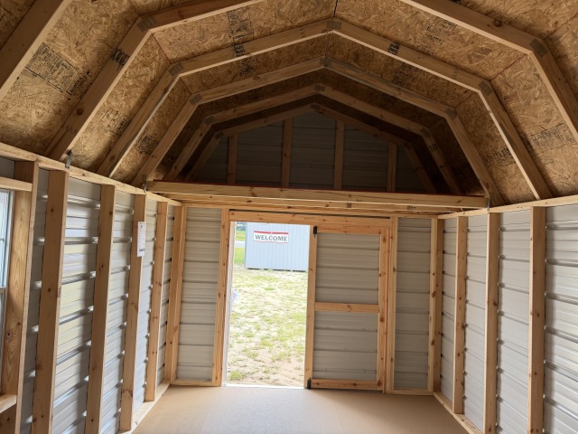 Lofted Barn - 10x20