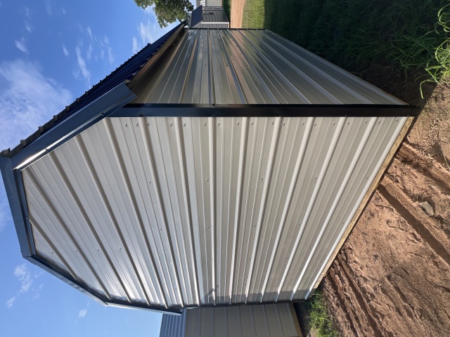 Side Lofted Barn - 10x16