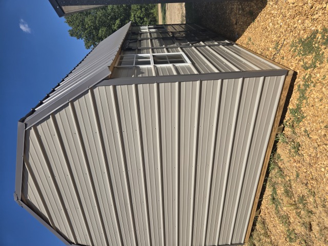 Side Lofted Barn - 10x16