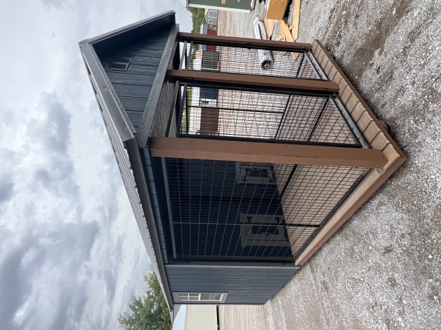 Dog Kennel - 8x16